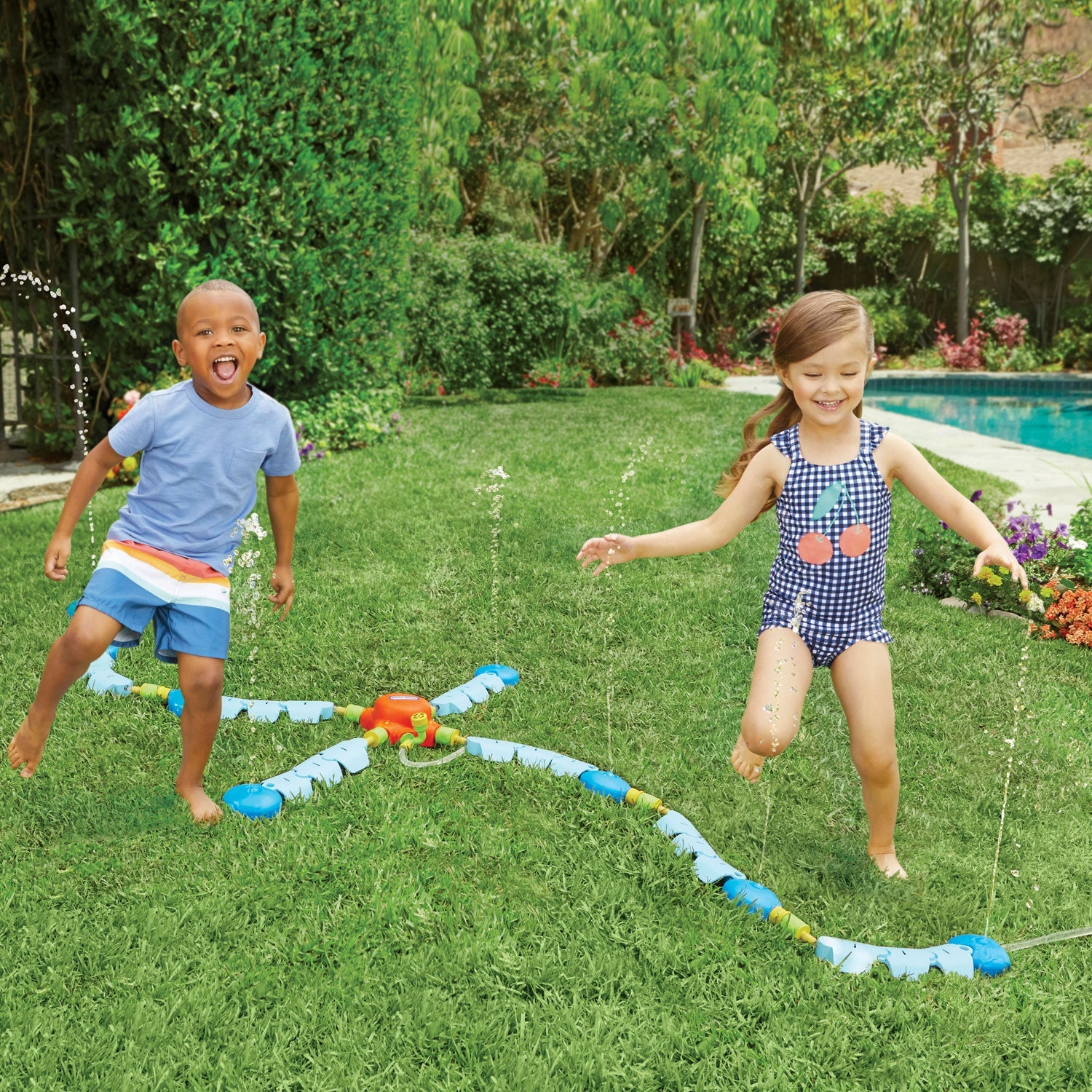 Dancing Sprinkler Fun | Little Tikes Online