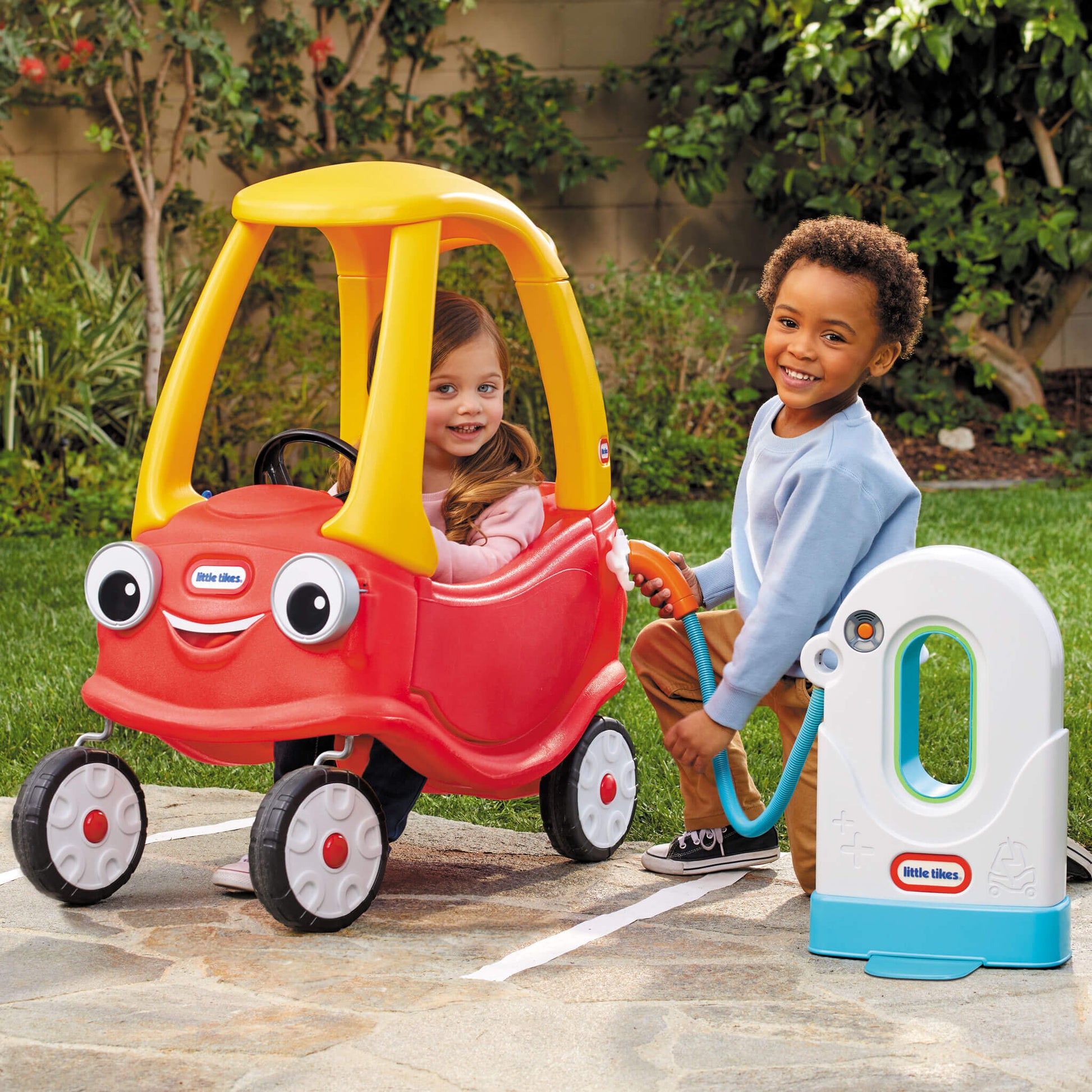 Little Tikes Cozy E-Charging Station Discount