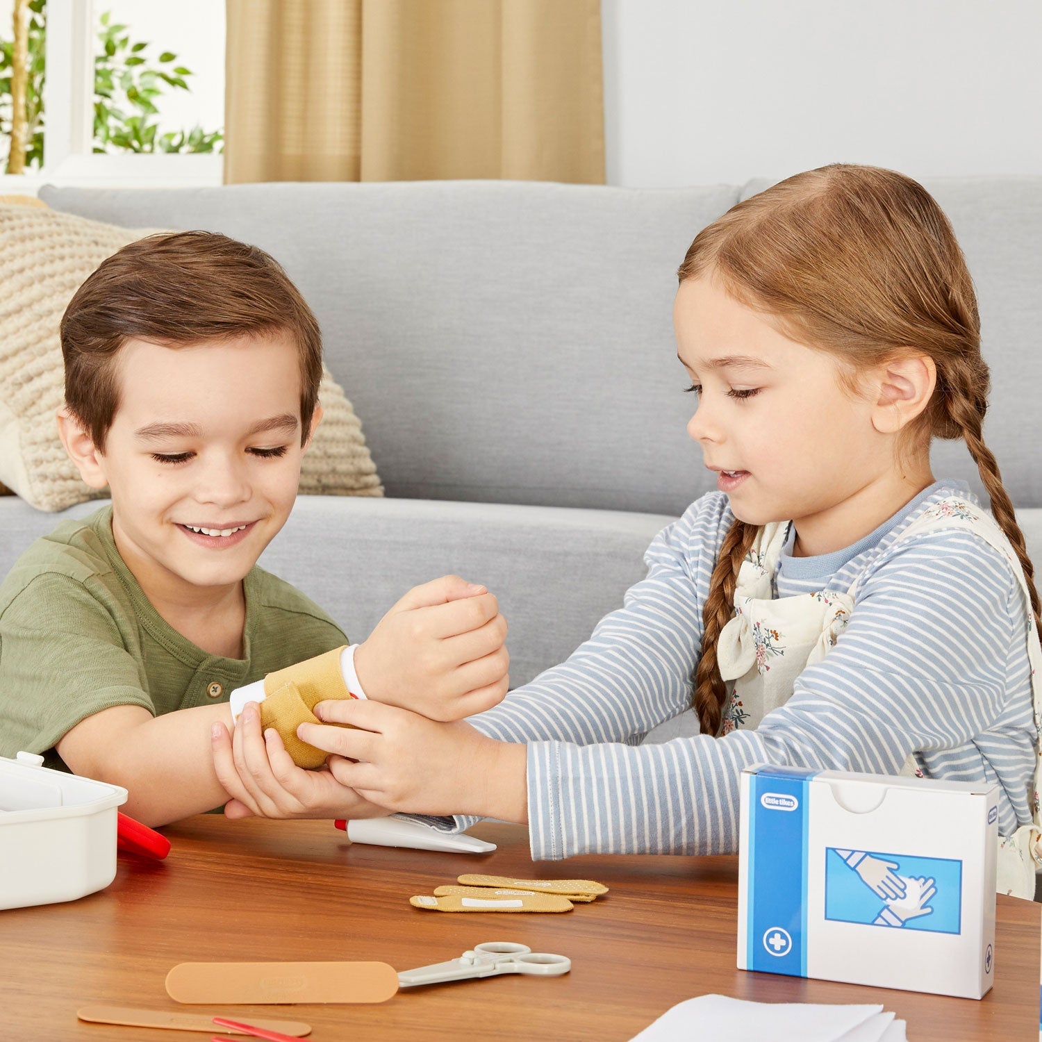 Little Tikes First Aid Kit – Pretend Play Medical Set Sale