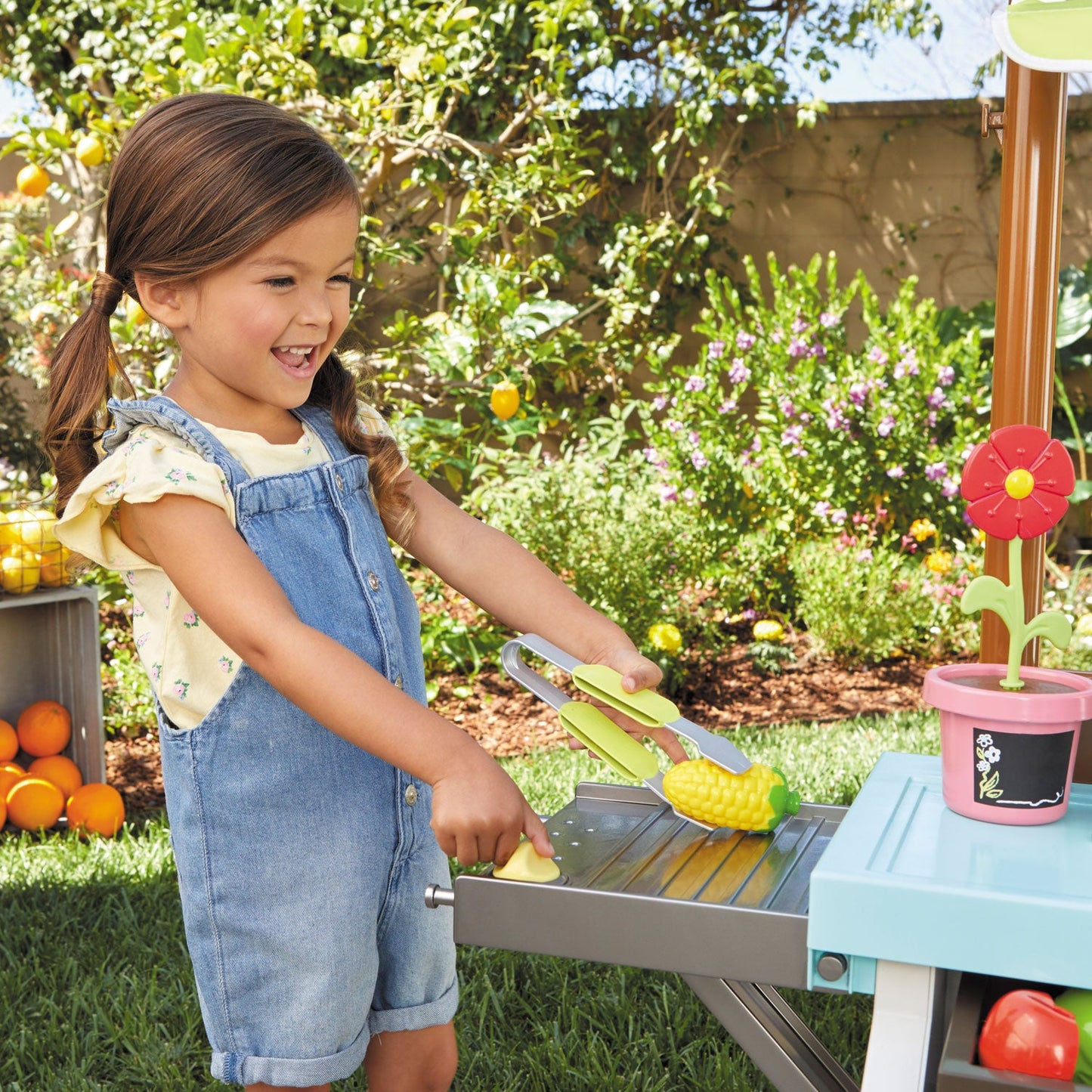 Little Tikes 3-in-1 Garden to Table Market Pretend Play Outlet