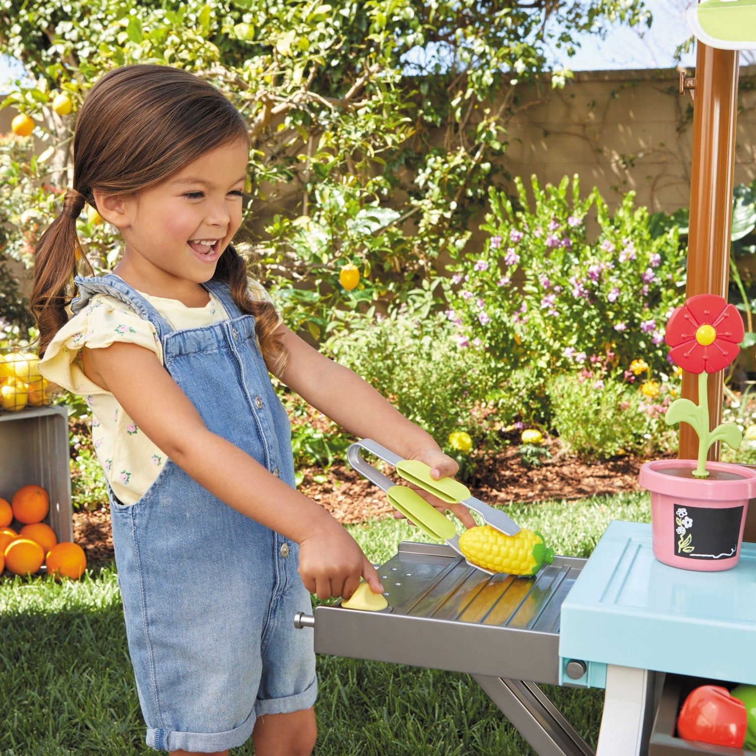 Little Tikes 3-in-1 Garden to Table Market Pretend Play Outlet