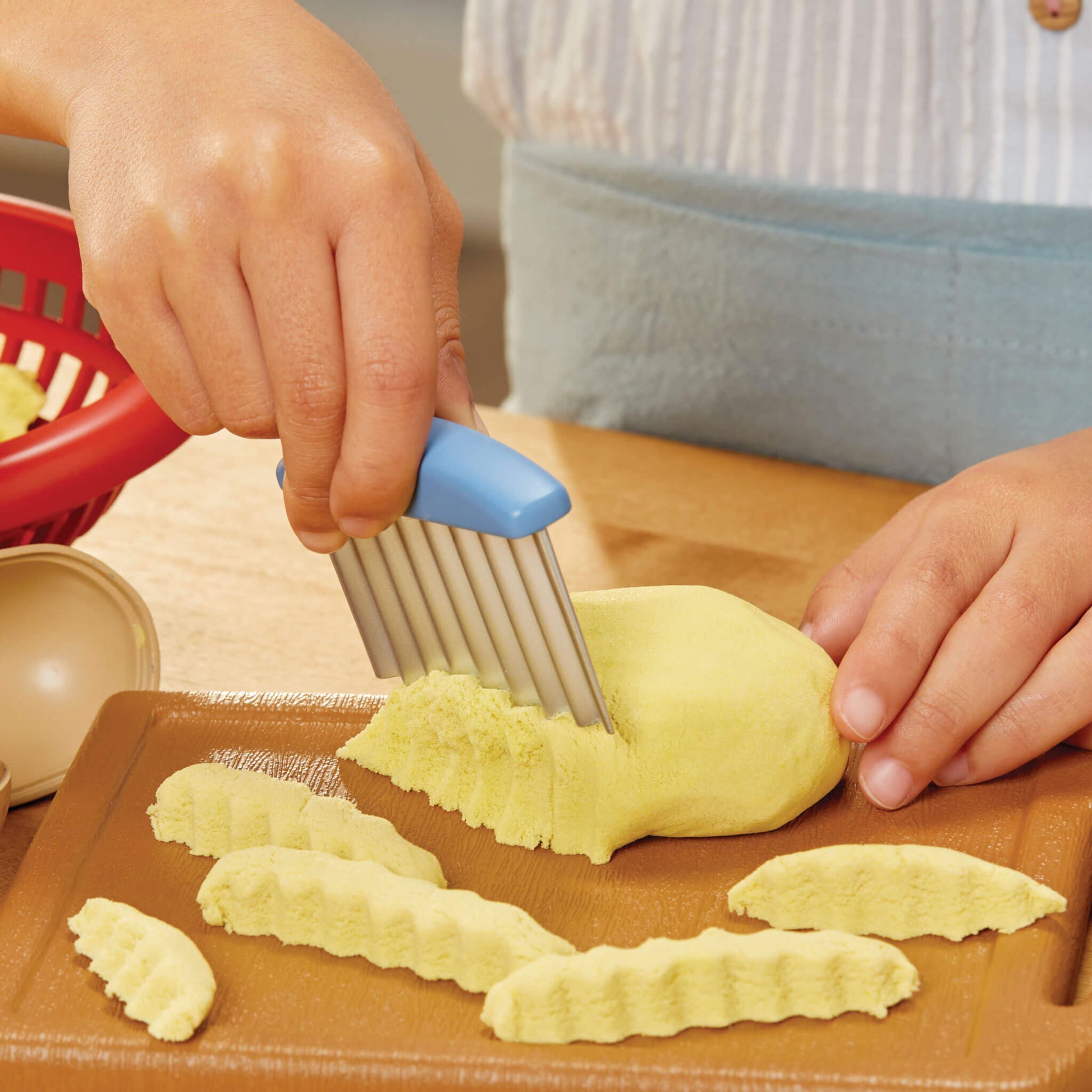 Little Tikes Creative Chefs Cheeseburger and Fries Kit Outlet