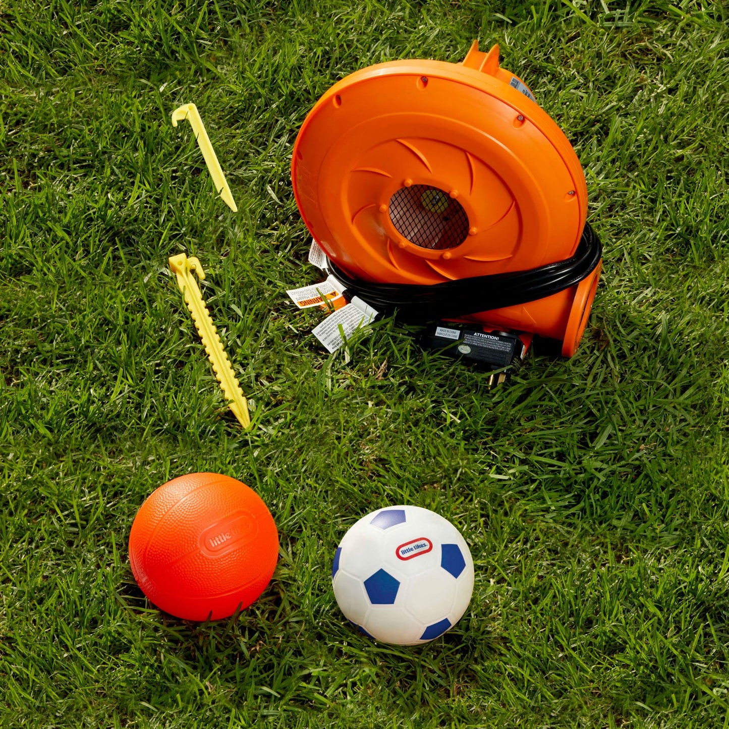 Little Tikes Huge Backyard Soccer & Basketball Court Discount