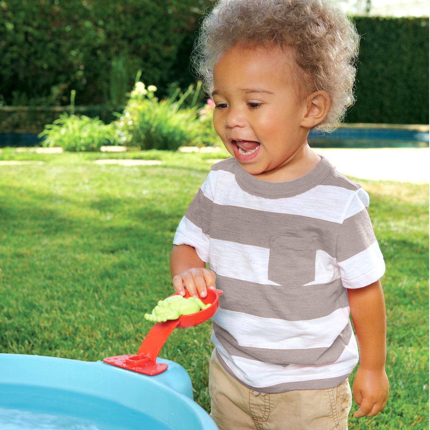 Little Tikes Fish 'n Splash Water Table™ for Toddlers Online