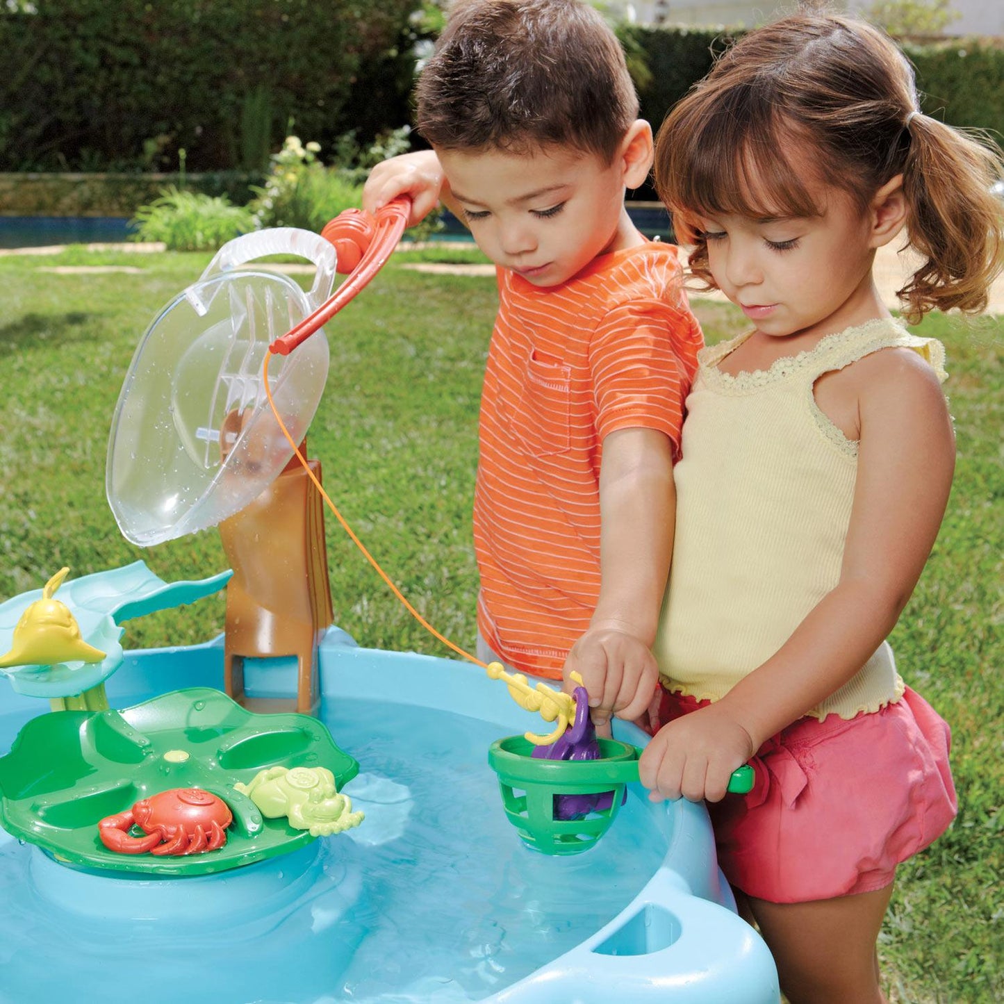 Little Tikes Fish 'n Splash Water Table™ for Toddlers Online