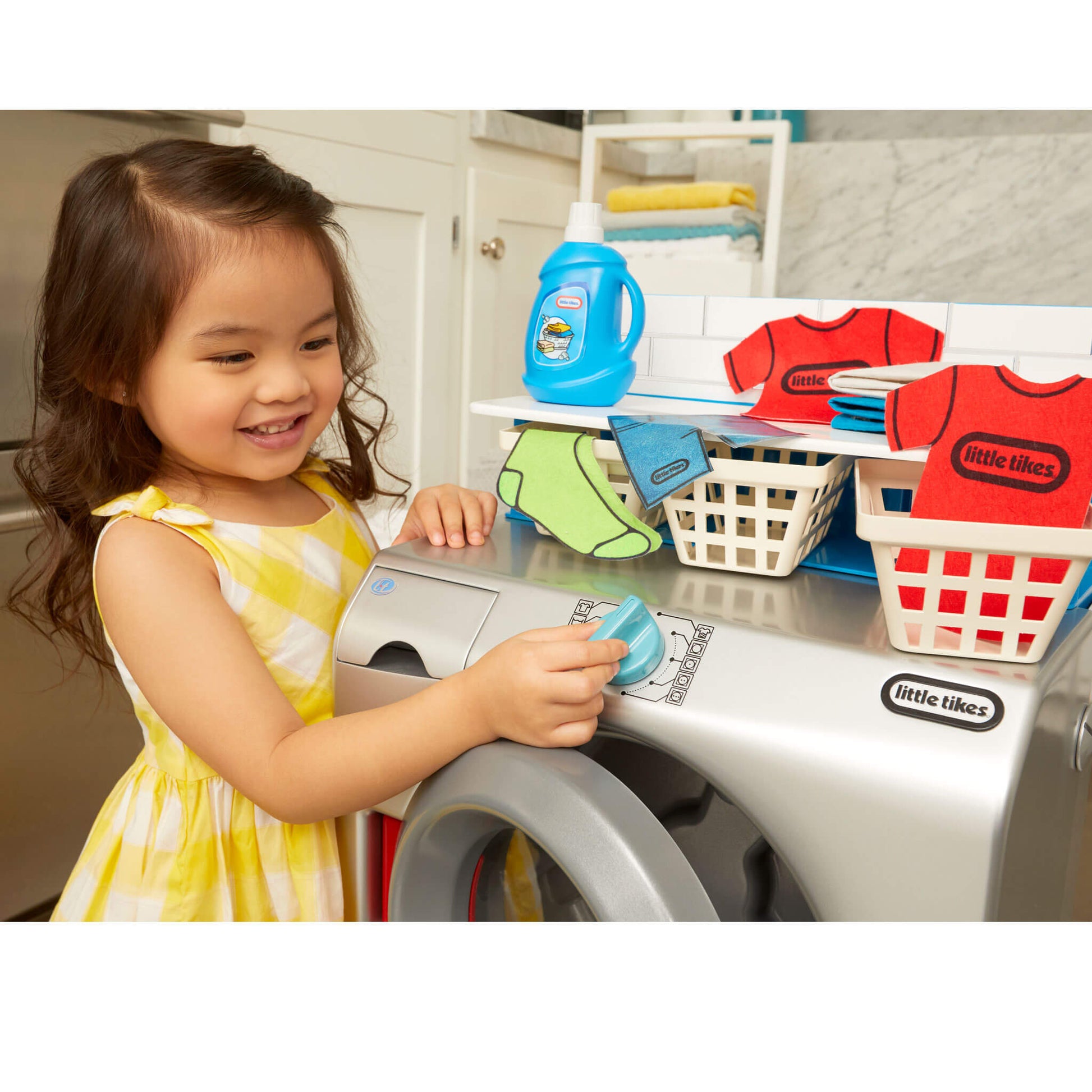 Little Tikes First Washer - Dryer Hot Style